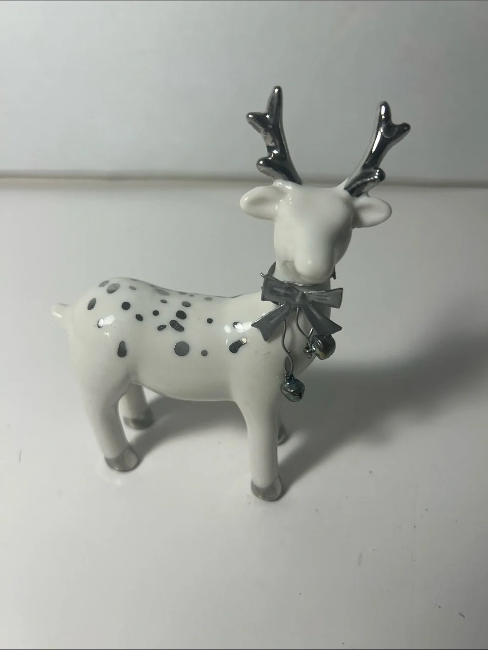 Pier 1 White Ceramic Reindeer with Silver Antlers 4 inches
